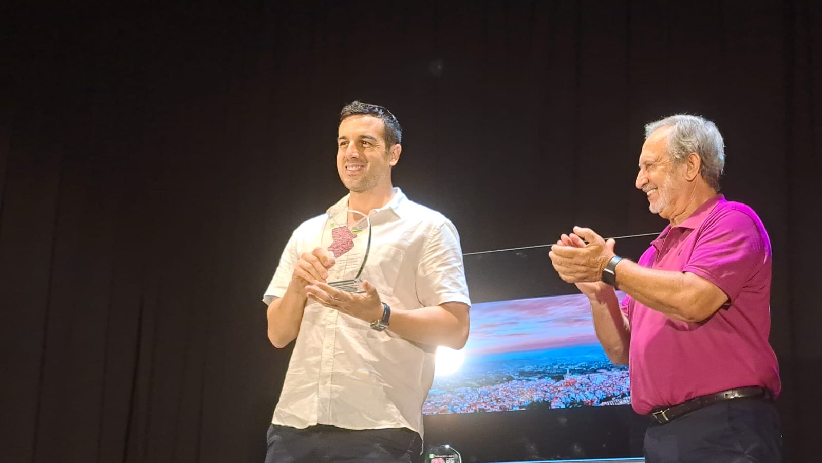 Entrega del Premio Preclaro 2025 a Vive La Canal por su labor de integración territorial en La Canal.